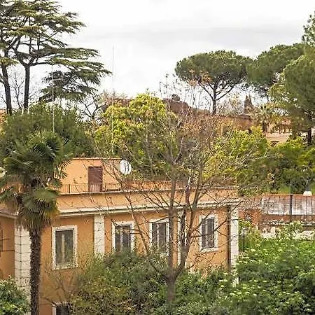 Savoia 4* Róma