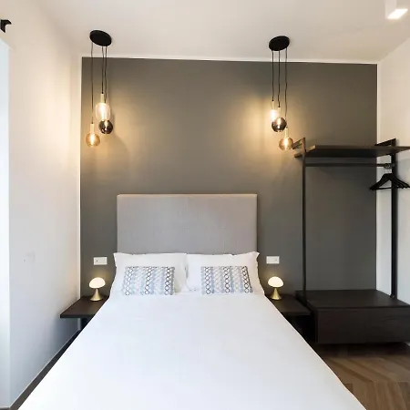 Savoia 4* Ρώμη