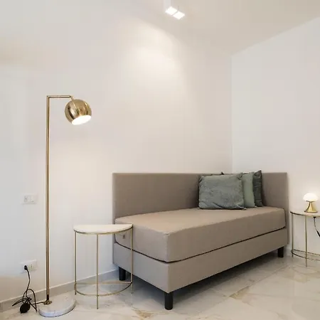 Savoia 4* Ρώμη