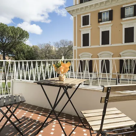Savoia 4* Ρώμη